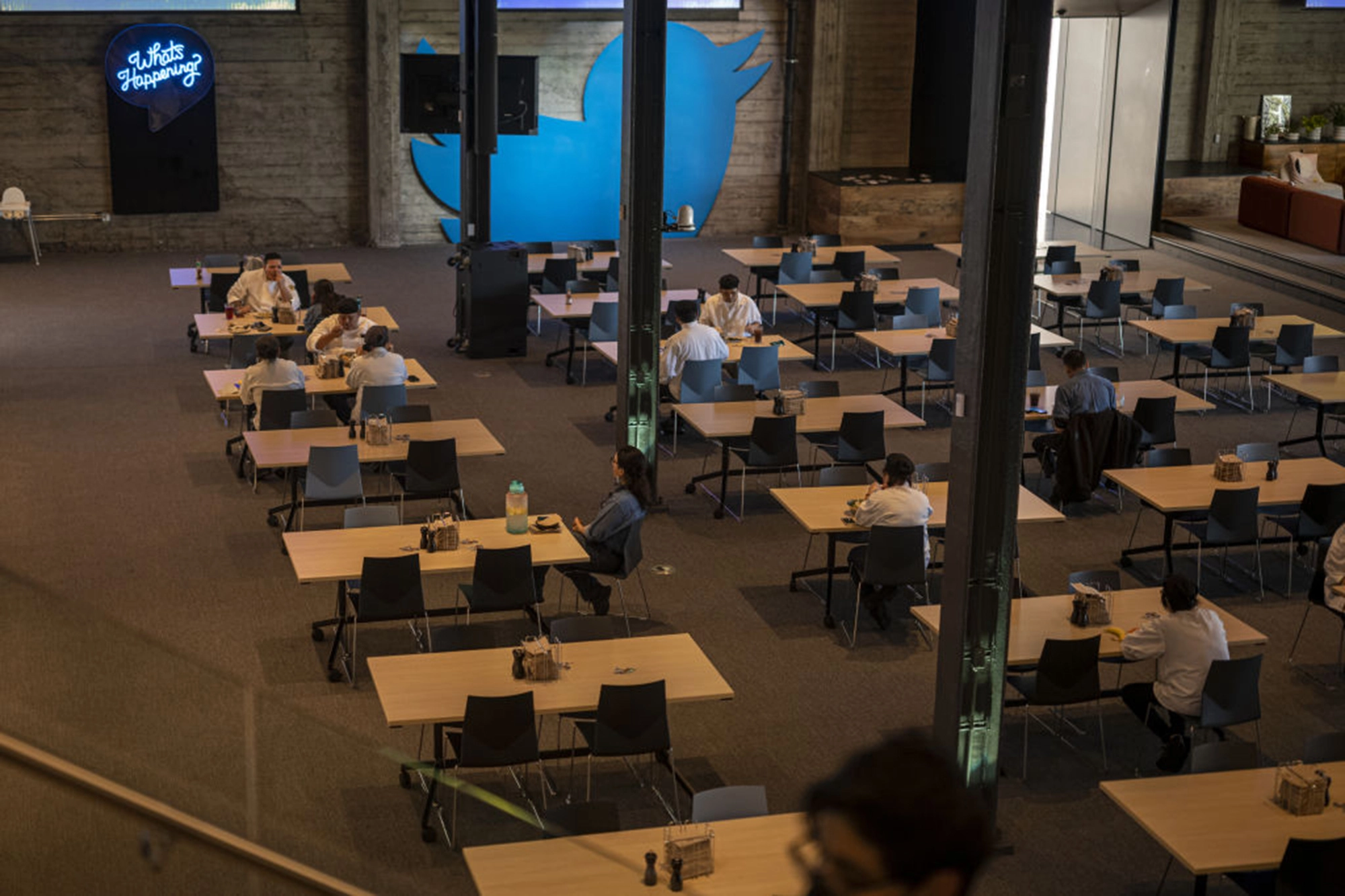 twitter-employee-66.jpg (2000×1333)